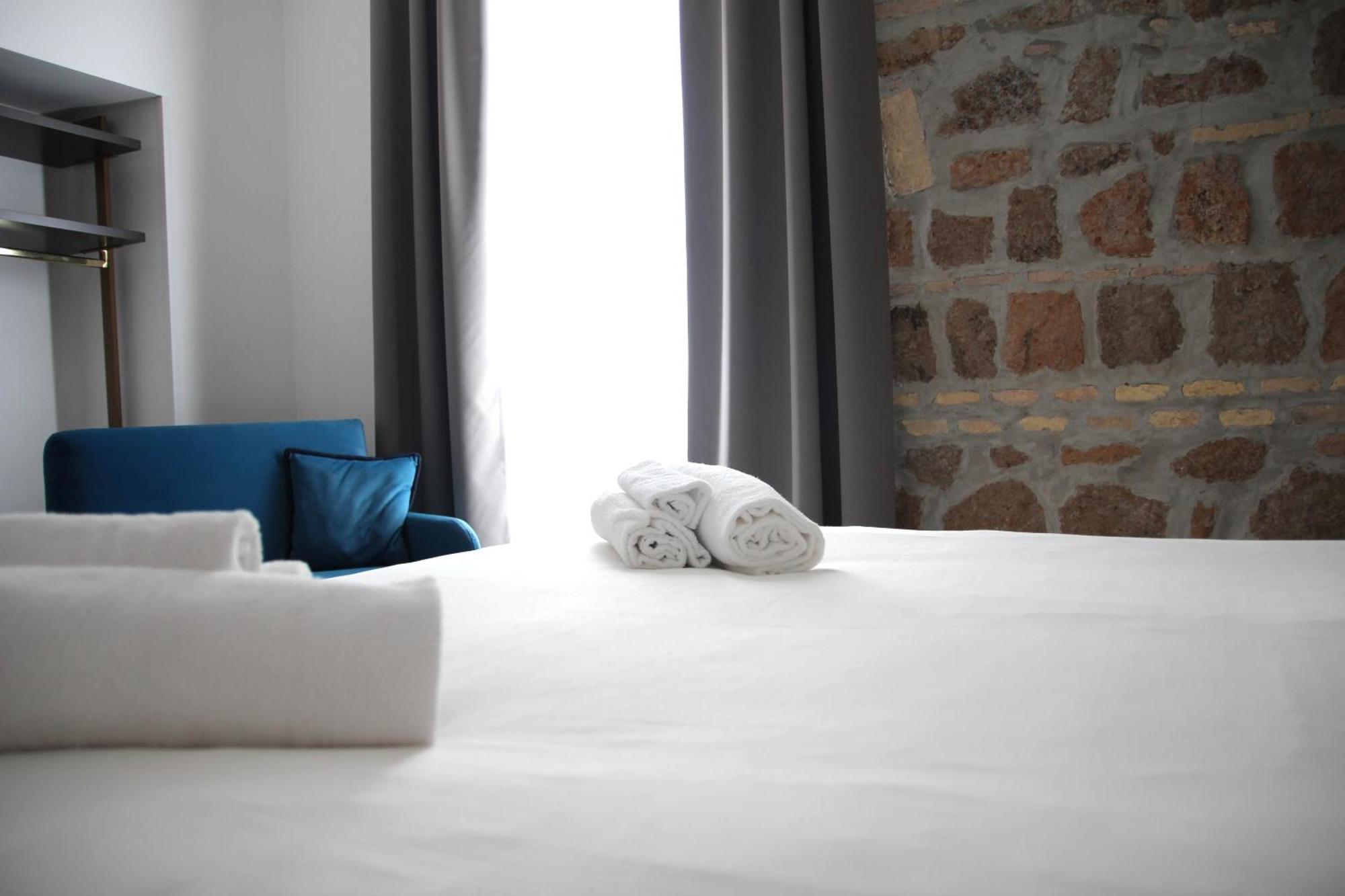 Joyful 148 Luxury Guest House Powered By Joyful Termini Boutique Guest House Рим Екстер'єр фото