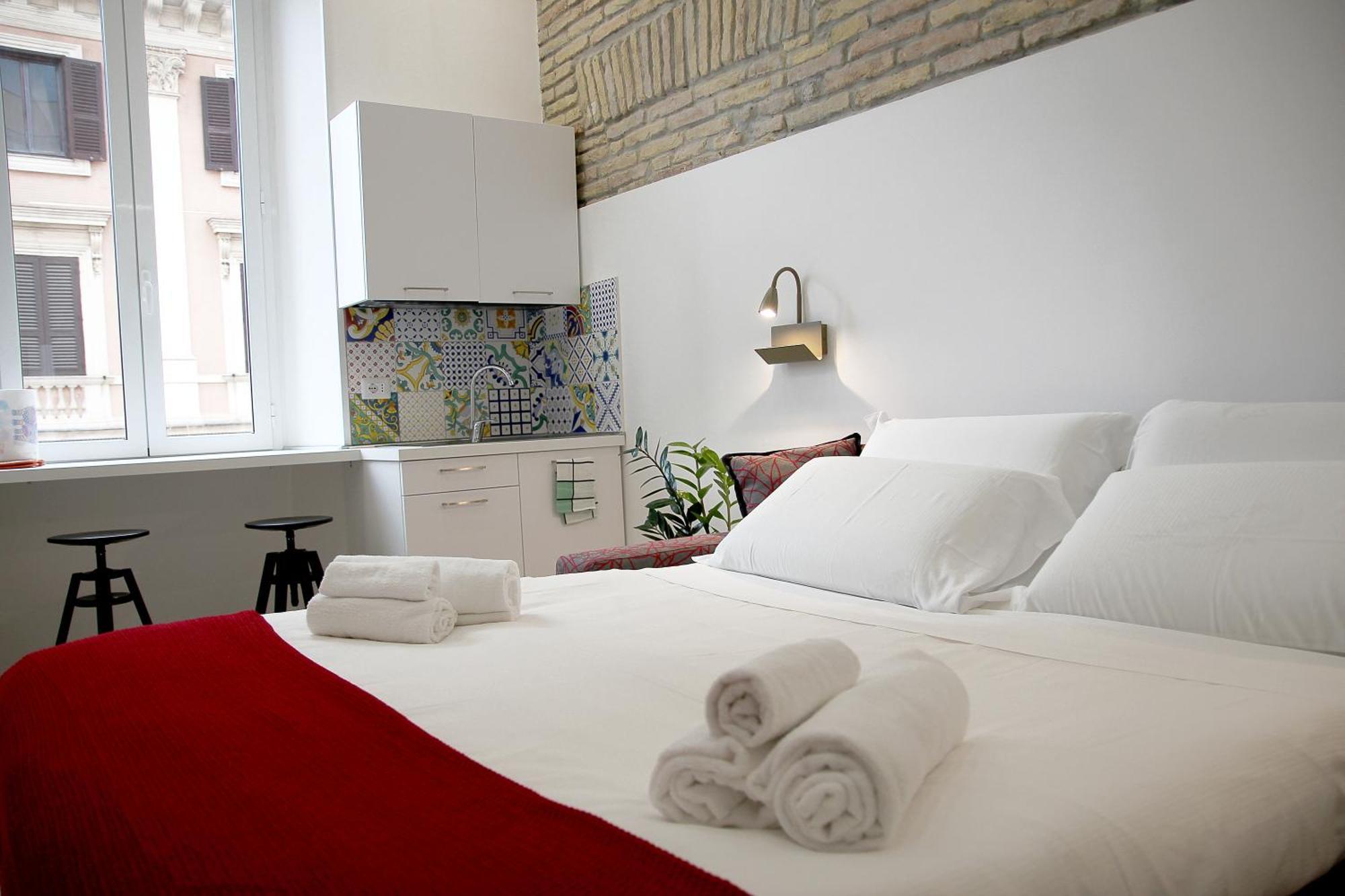 Joyful 148 Luxury Guest House Powered By Joyful Termini Boutique Guest House Рим Екстер'єр фото